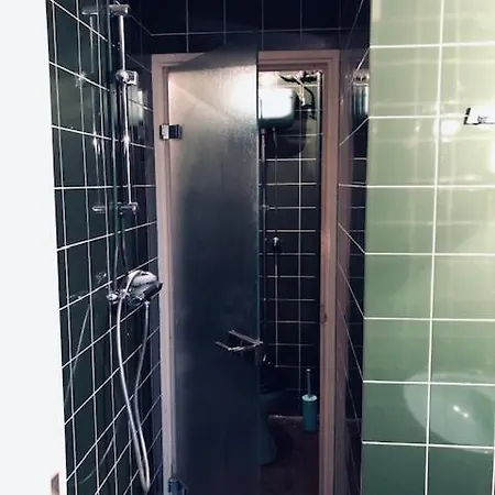 Апартаменты Stylish Studio On Historic Canal Амстердам