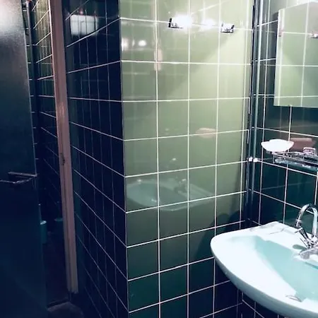 Stylish Studio On Historic Canal Амстердам
